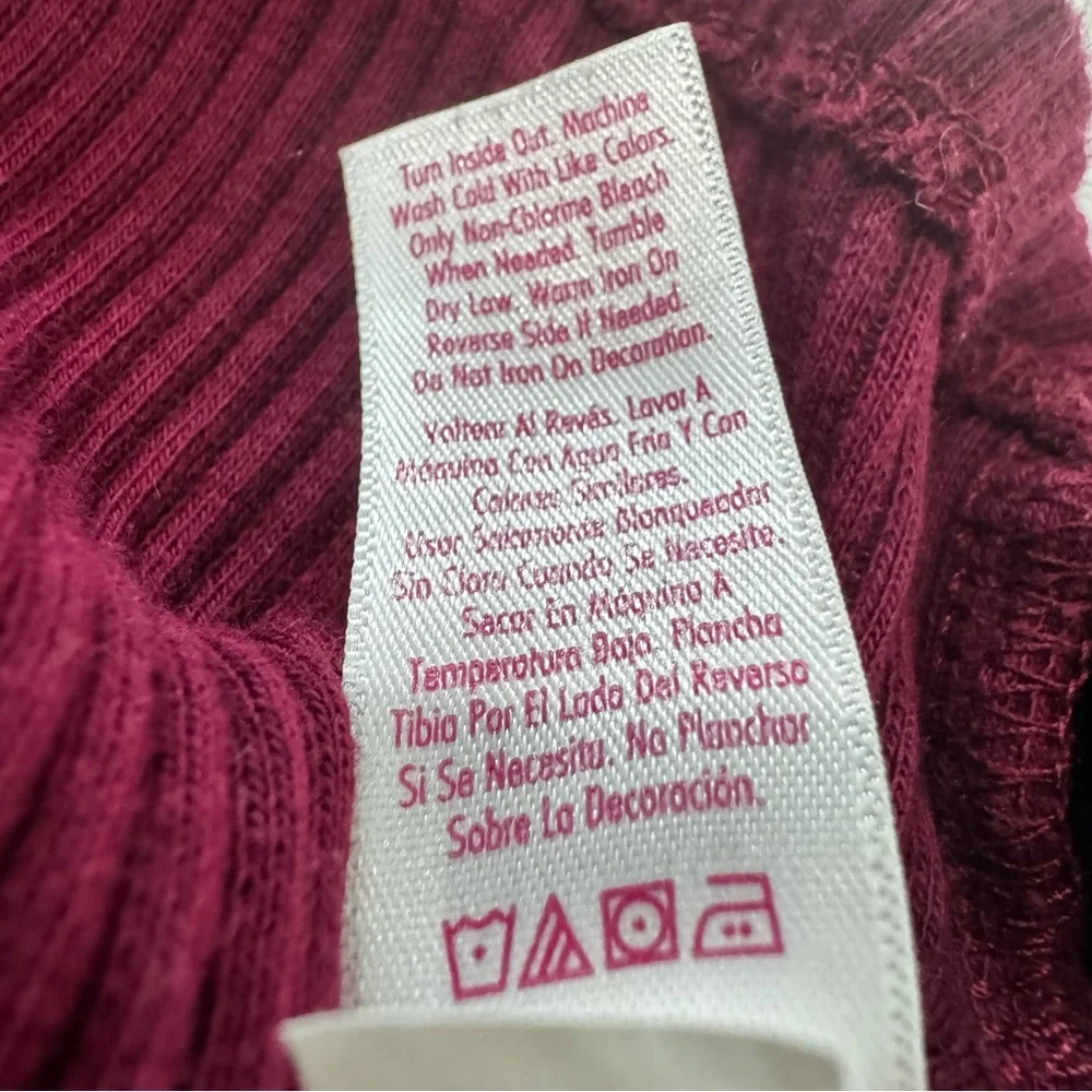 Justice Girls Short Sleeve Maroon and White Ribbed Sweater, Size 10, Fall Shirt